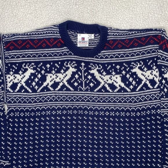 Vintage Norsport Knitted Reindeer Winter Sweater: Size Large - Picture 3 of 10